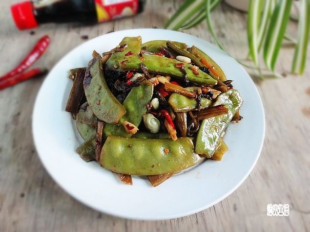 Sautéed Flat Beans with Pickled Vegetables