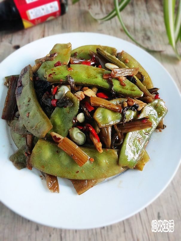 Sautéed Flat Beans with Pickled Vegetables