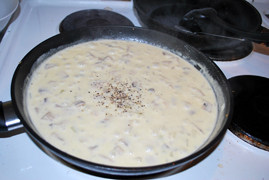 Steps for Pan-fried Chicken Nuggets with Mushroom Sauce