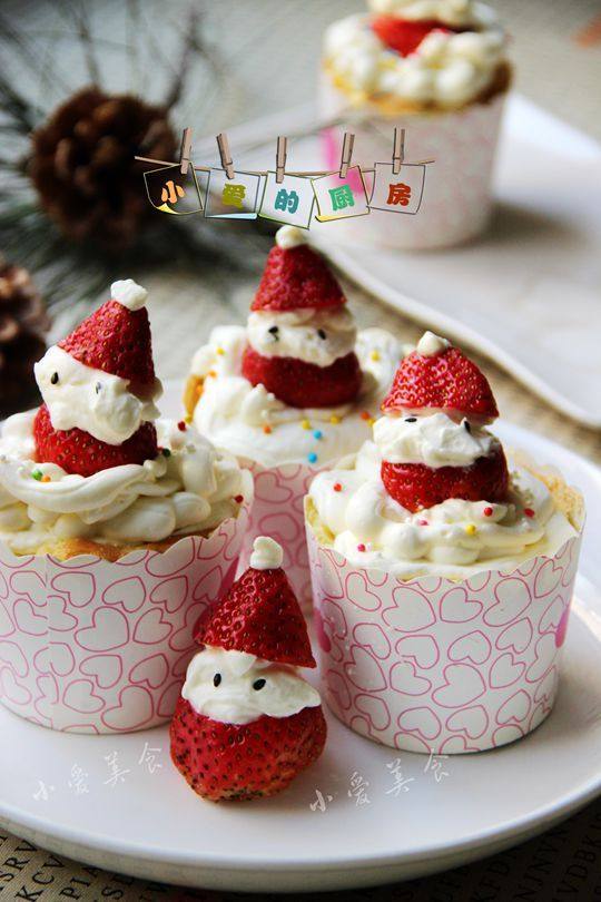 Christmas Elf Cupcake