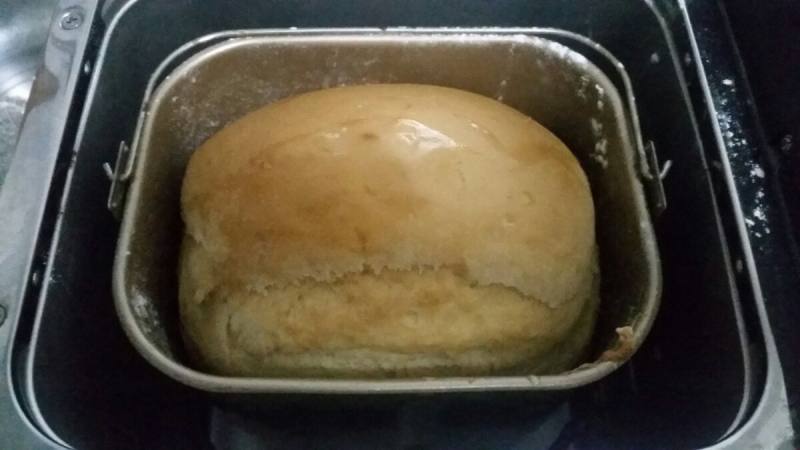 Steps for Making Simple White Bread