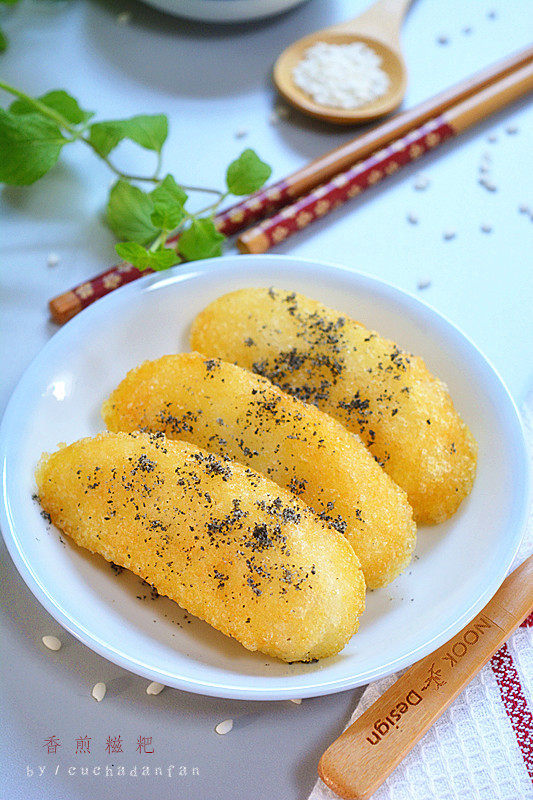 Pan-Fried Glutinous Rice Cakes