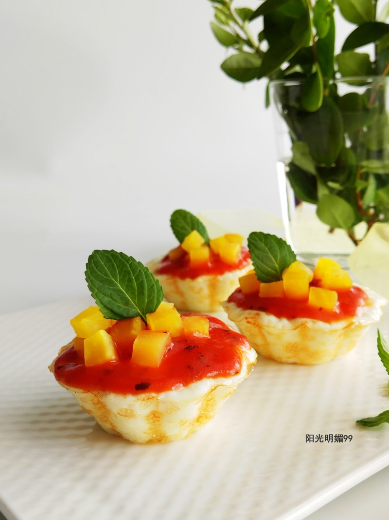 Steps to Make Flower-shaped Baked Egg Cups