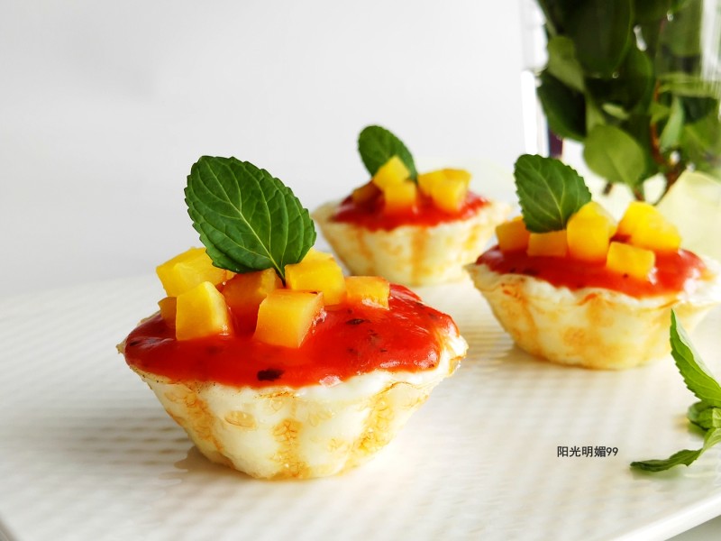 Flower-shaped Baked Egg Cups