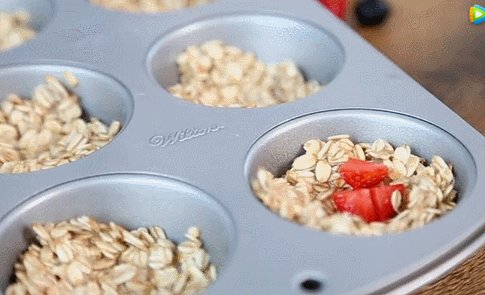 Steps for Making Fruit Oat Muffin, One Cup for a Slimming Breakfast