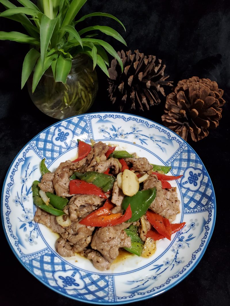 Steps for Stir-fried Black Pepper Beef with Green and Red Peppers