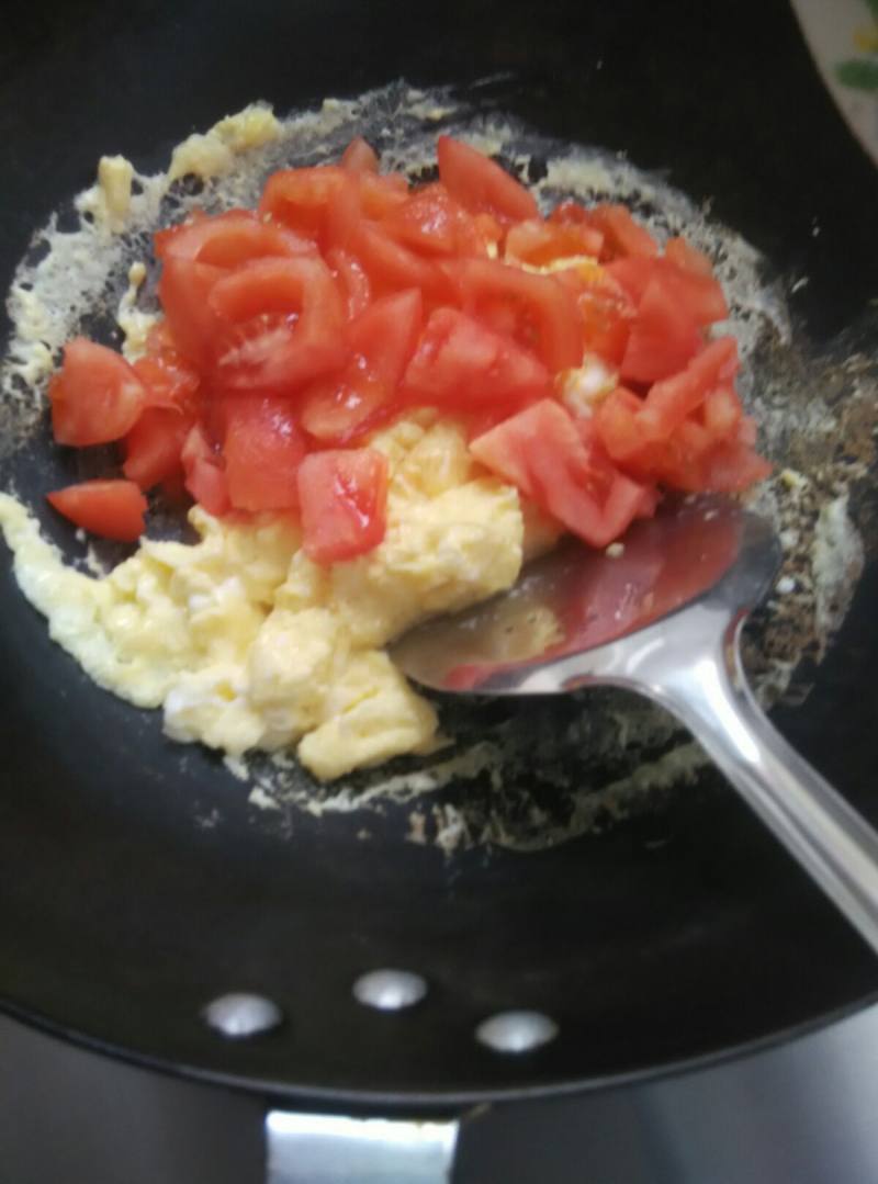 Steps for making Stir-fried Tomato and Egg