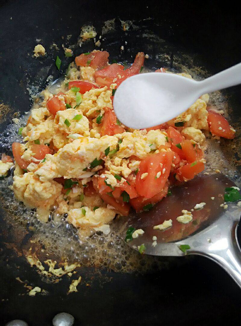 Steps for making Stir-fried Tomato and Egg