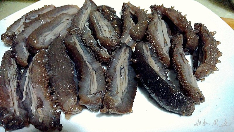 Steps for Making Scallion Oil Sea Cucumber