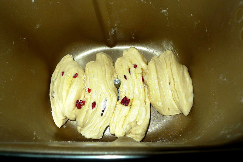 Steps for Making Cranberry Dried Toast with Layers