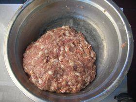 Steps for Making Donggua Boiled Beef Meatballs