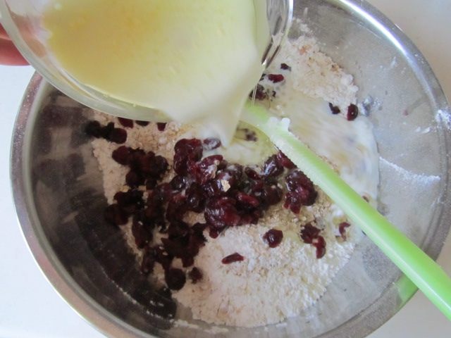 Cranberry Oat Muffin Cooking Steps