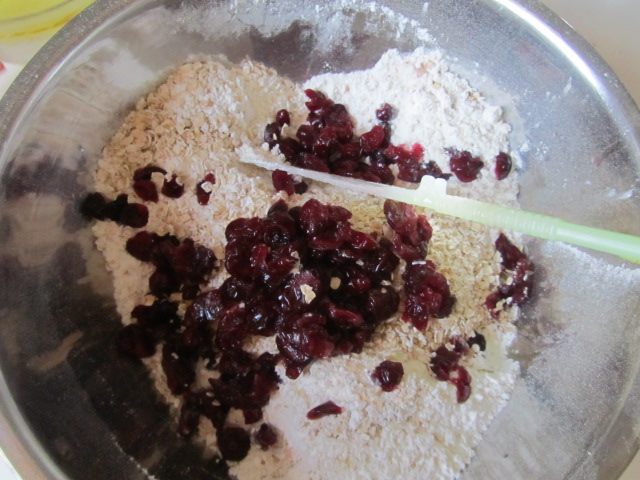 Cranberry Oat Muffin Cooking Steps