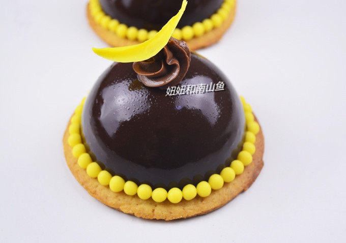 Chocolate Mango Tart