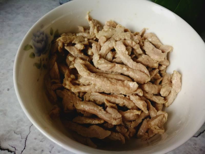 How to Make Tender Shredded Pork - Step by Step