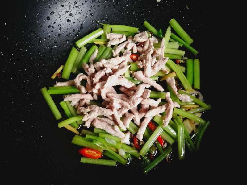 How to Make Tender Shredded Pork - Step by Step