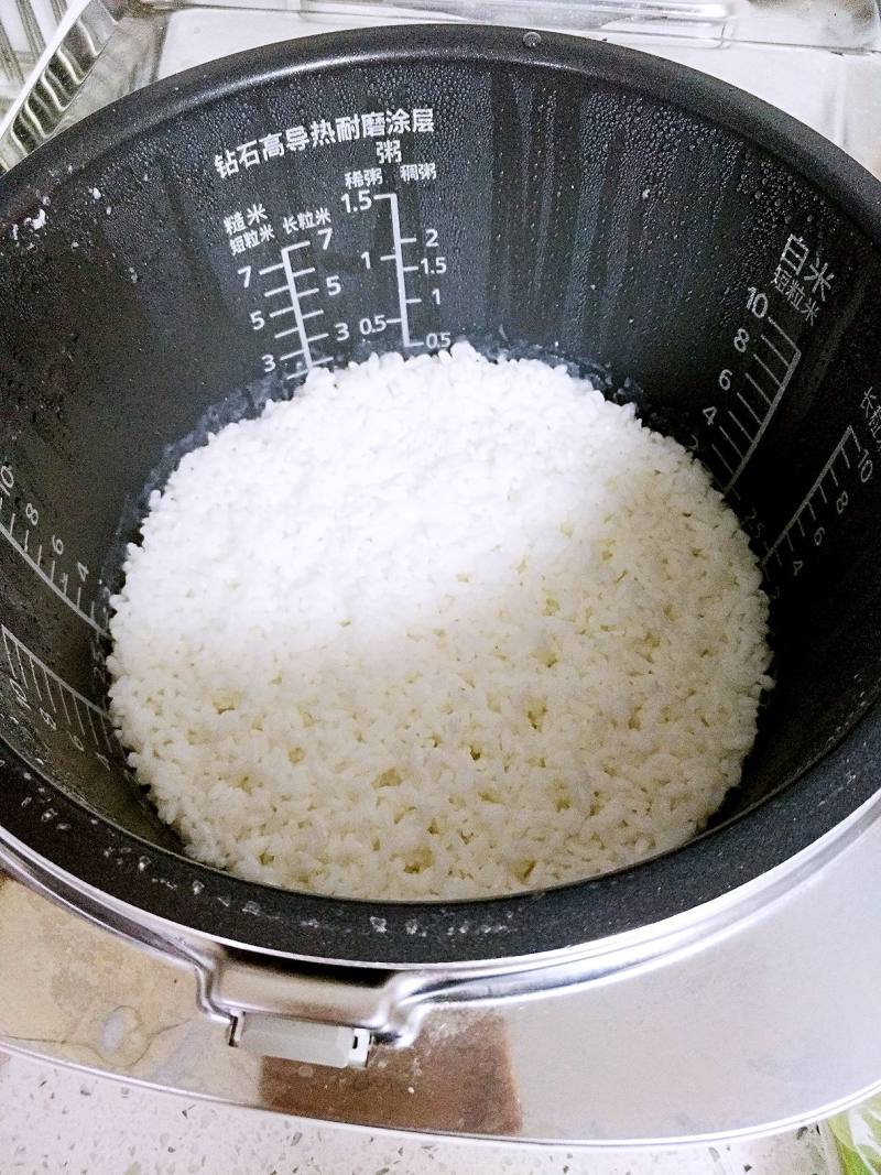 Steps for making Fried Rice Balls