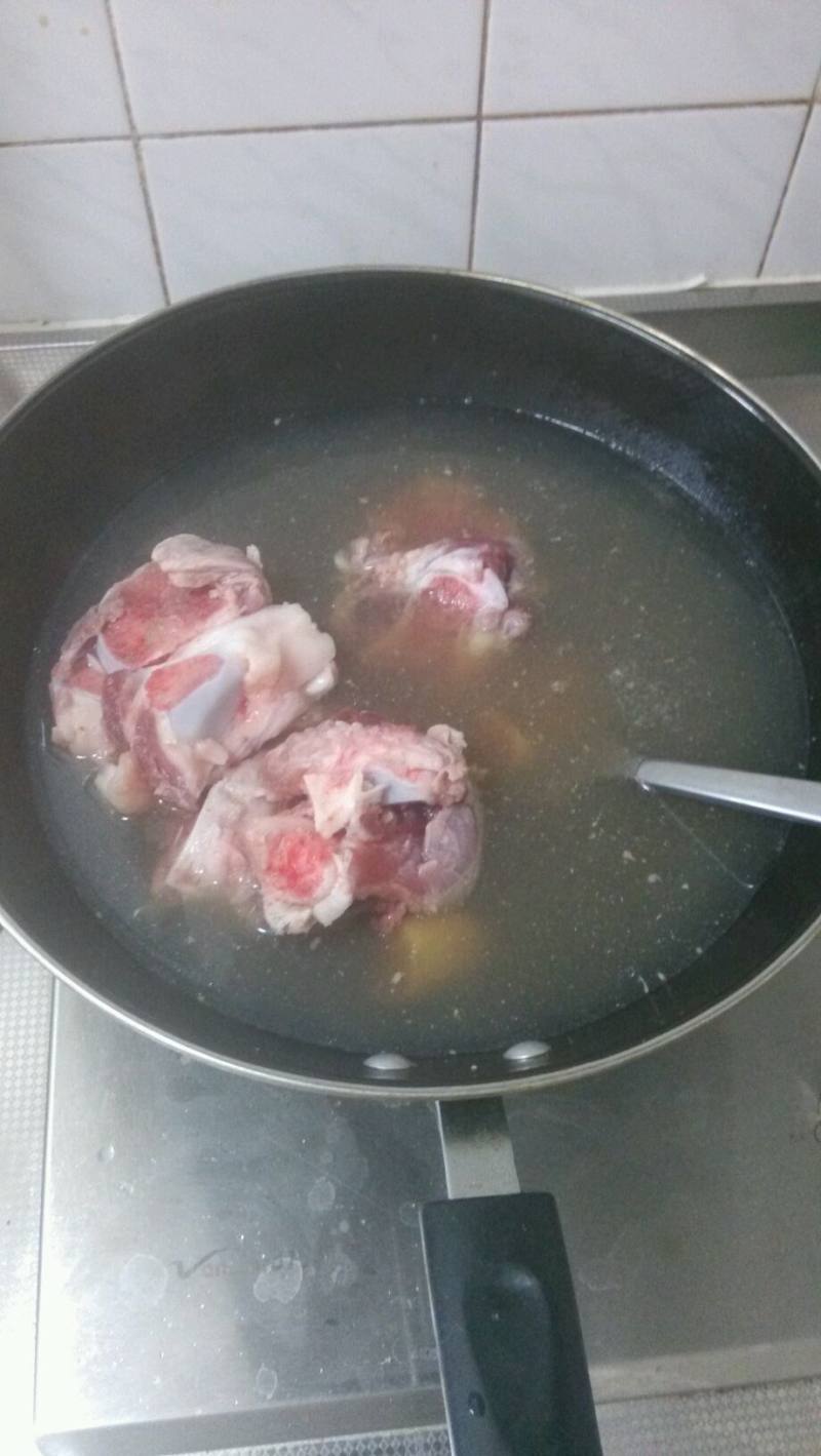 Steps for Cooking Radish and Pork Bone Nourishing Soup