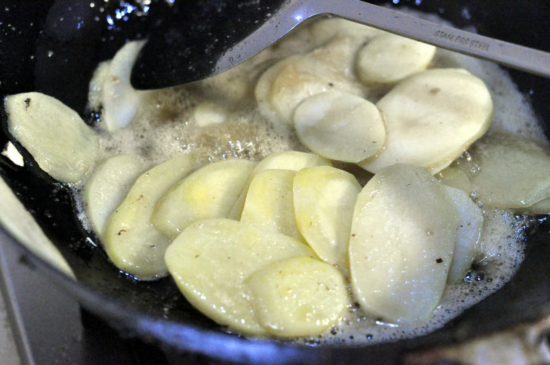 Steps for Cooking Dry Pot Spare Ribs