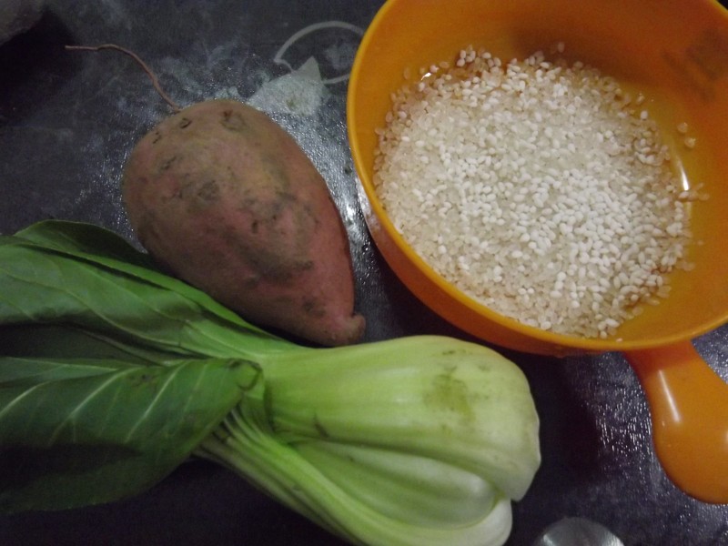 Steps for Cooking Sweet Potato Porridge