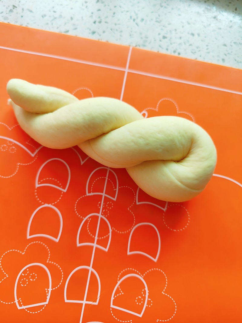 Yogurt Twist Pastry Making Steps