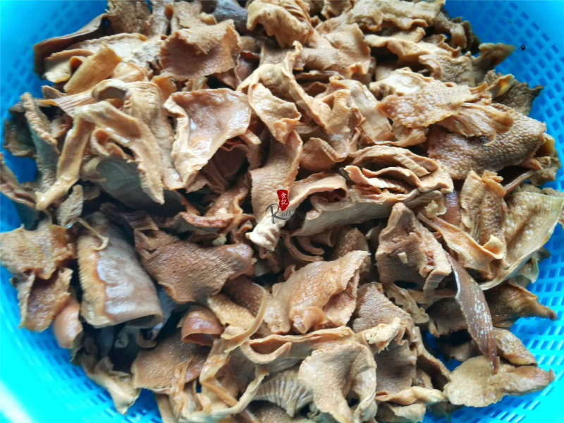 Steps for Cooking Braised Duck with Bamboo Shoots