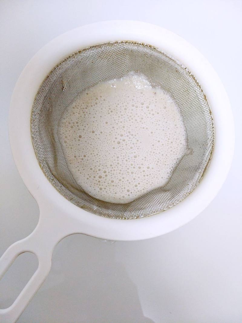 Steps to Make Walnut Red Date Soy Milk