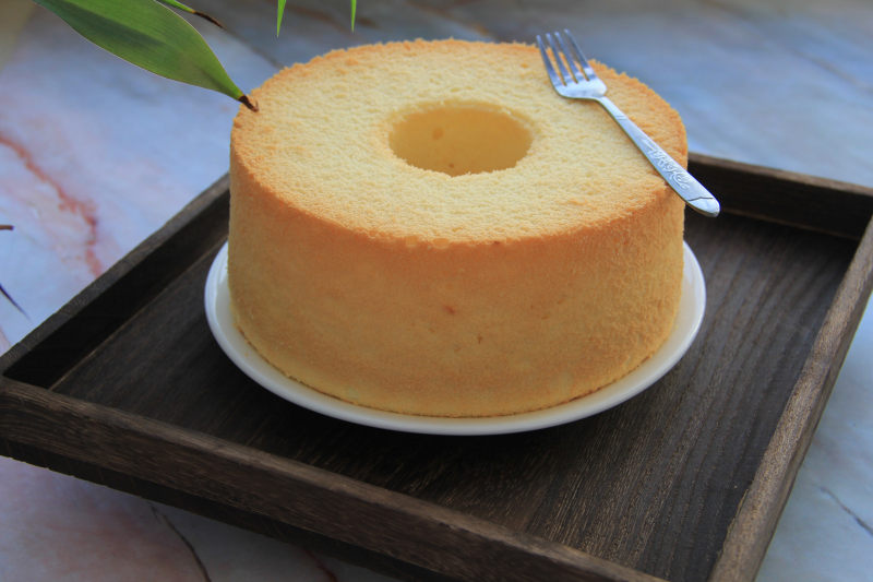 Steps for Making Original Hollow Chiffon Cake