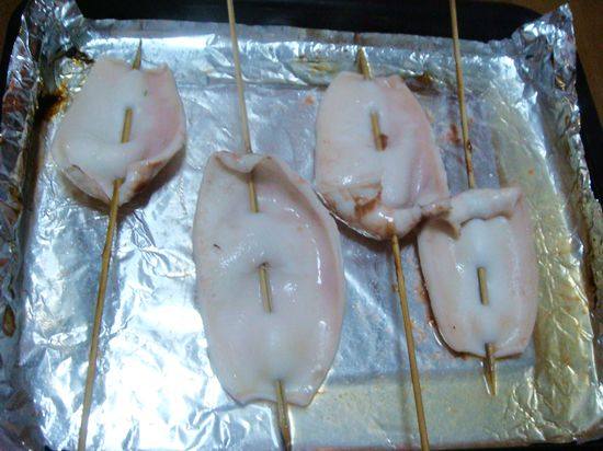 Steps for Making Japanese Style Grilled Squid with Teriyaki Sauce