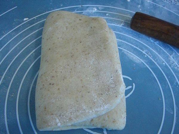 Step-by-Step Instructions for Monkey Mushroom Soda Biscuits