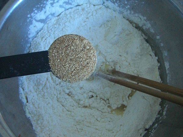 Step-by-Step Instructions for Monkey Mushroom Soda Biscuits