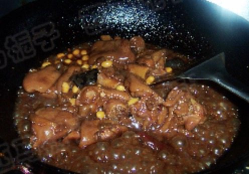 Delicious Beauty Recipe - Braised Pig's Trotters with Soybeans Step by Step