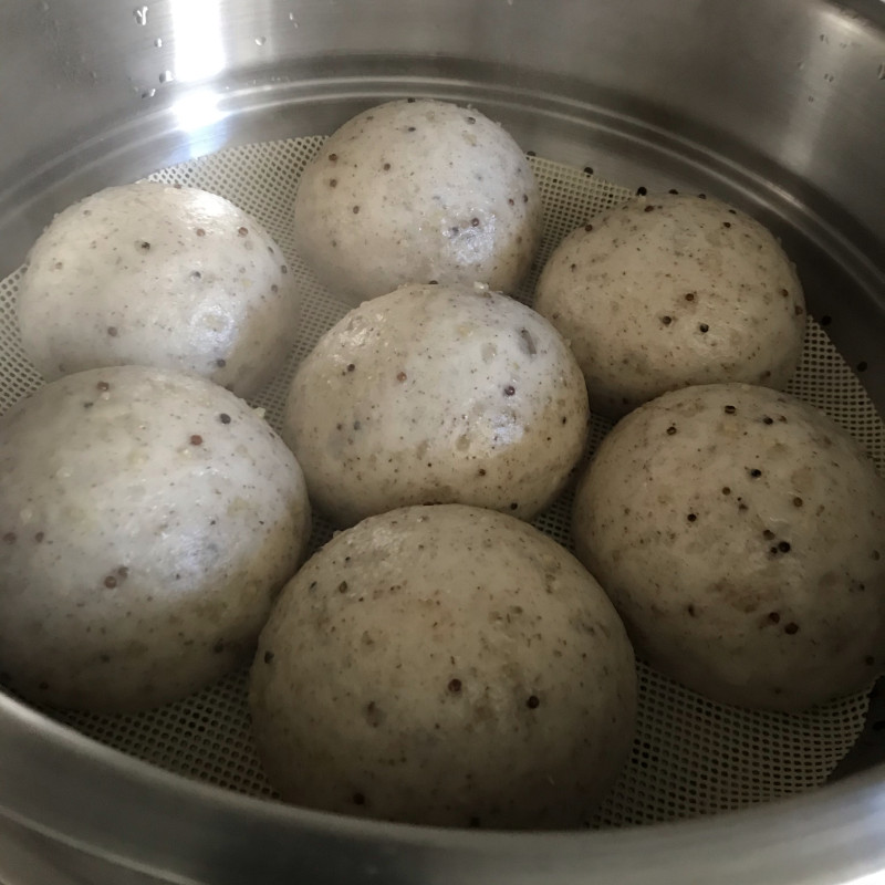 Steps for Making Three-Color Quinoa Steamed Bun