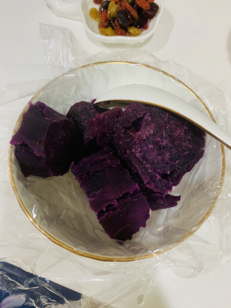 Steps to Make Purple Sweet Potato Yogurt