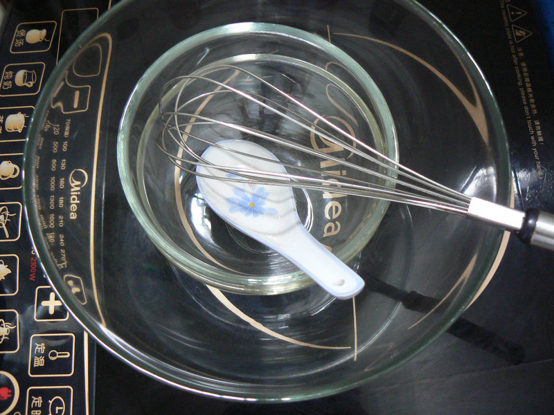 Detailed Steps for Making Cake in a Rice Cooker