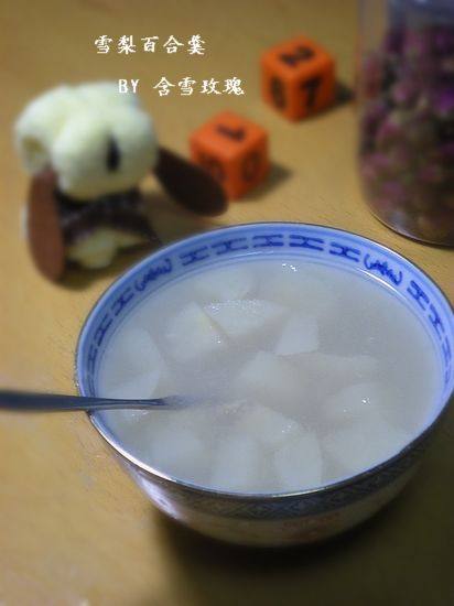 Snow Pear and Lily Soup