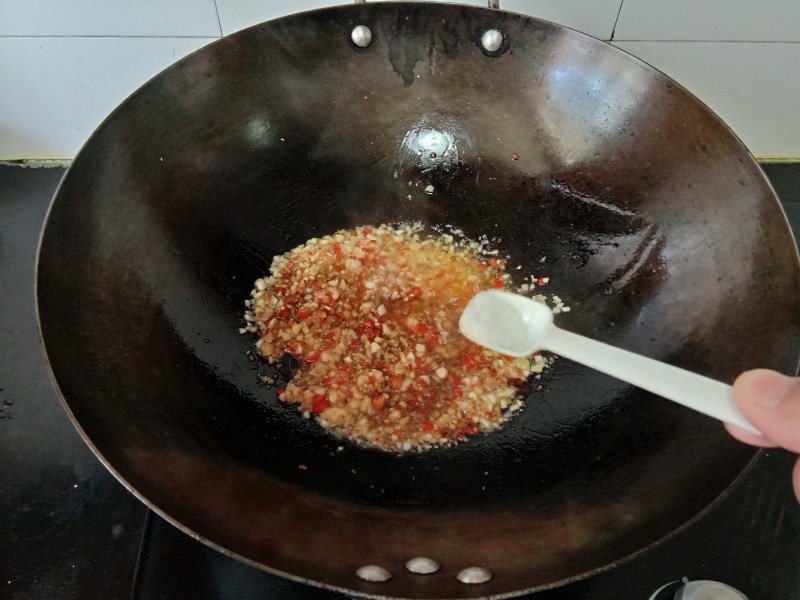 Steps for making Garlic Roasted Eggplant