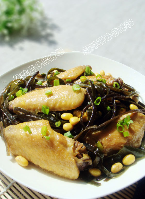 Simple and Easy Way to Supplement Collagen - Braised Chicken Wings with Kelp and Soybeans