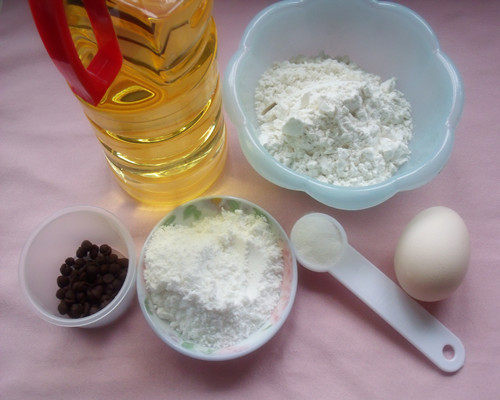Steps for making Vanilla Flower Cookies