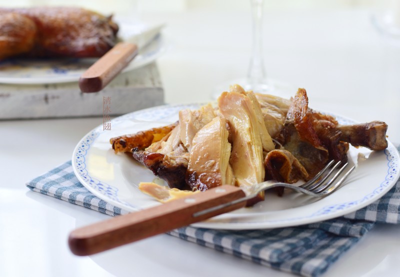 Crispy and Tender Roasted Chicken Legs