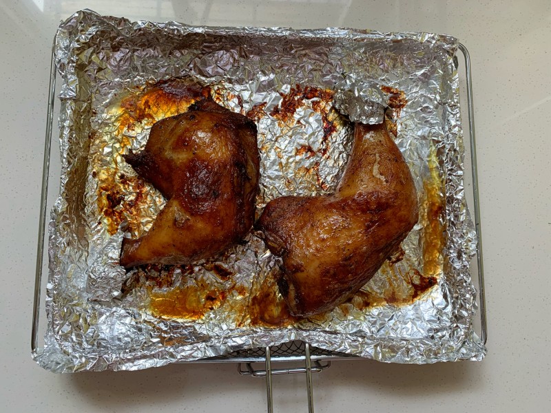 Steps for Making Crispy and Tender Roasted Chicken Legs