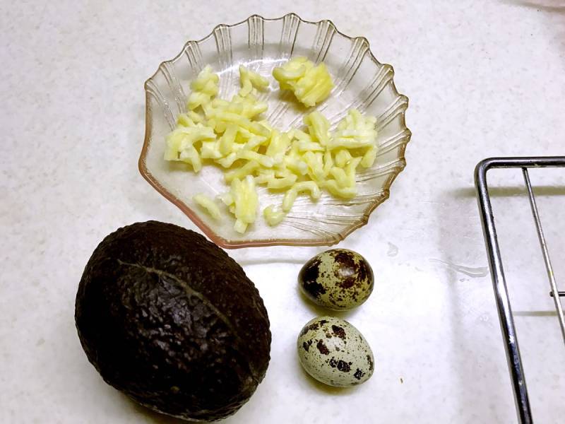 Step-by-Step Avocado Baked Eggs