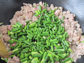 Steps for Making Minced Pork Tofu