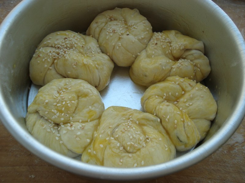 Steps for Making Chinese Rice Paste Bread