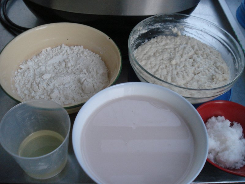 Steps for Making Chinese Rice Paste Bread