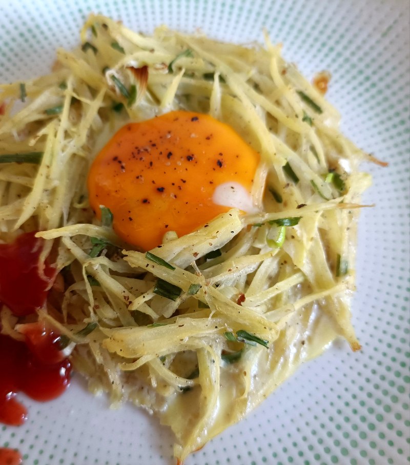 'Egg' Baked Potato Bird's Nest Egg