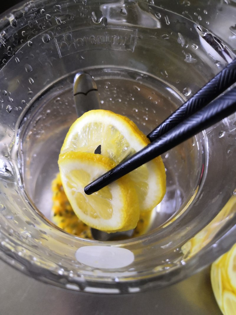 Steps for Making Lemon Passion Fruit Water