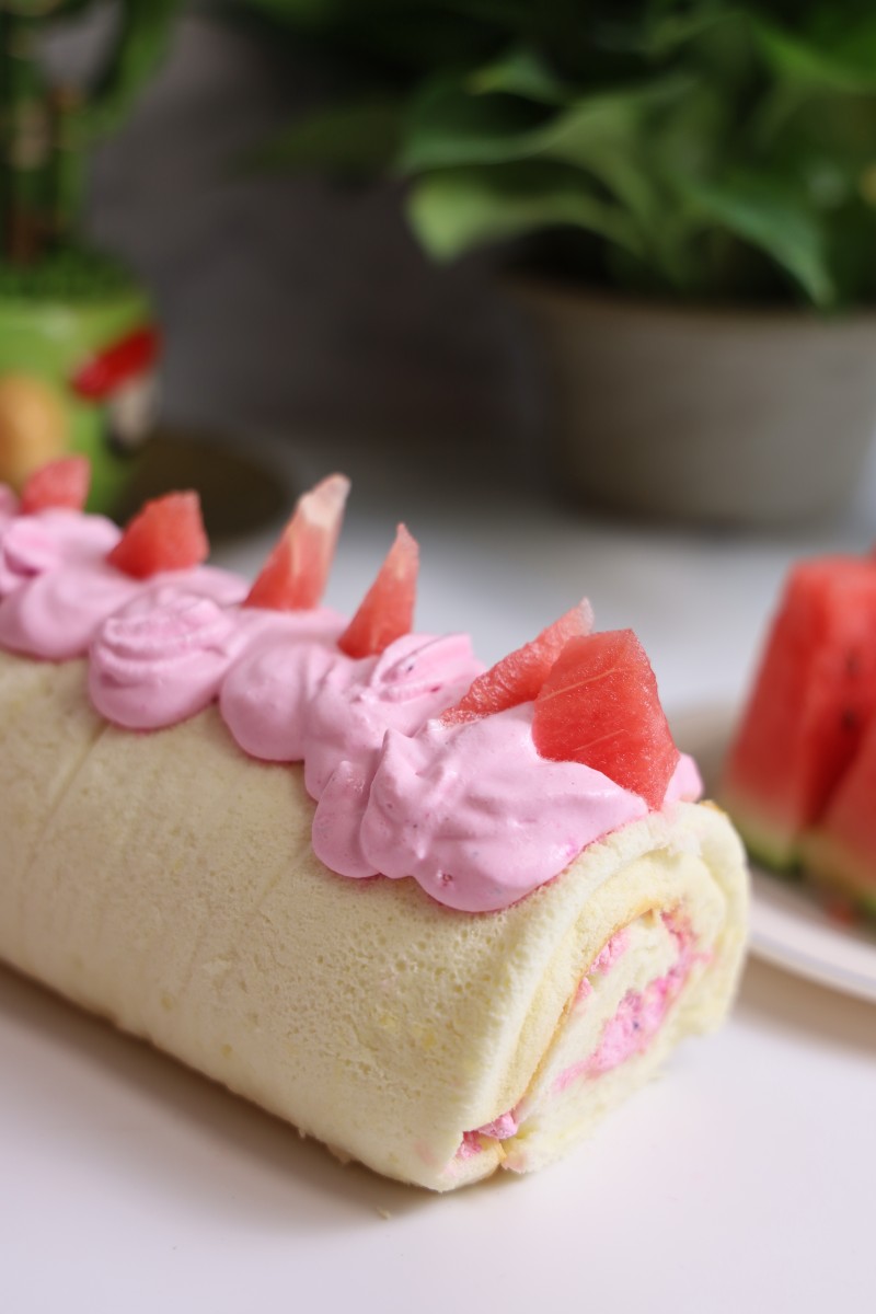 Steps to make Watermelon Cake Roll