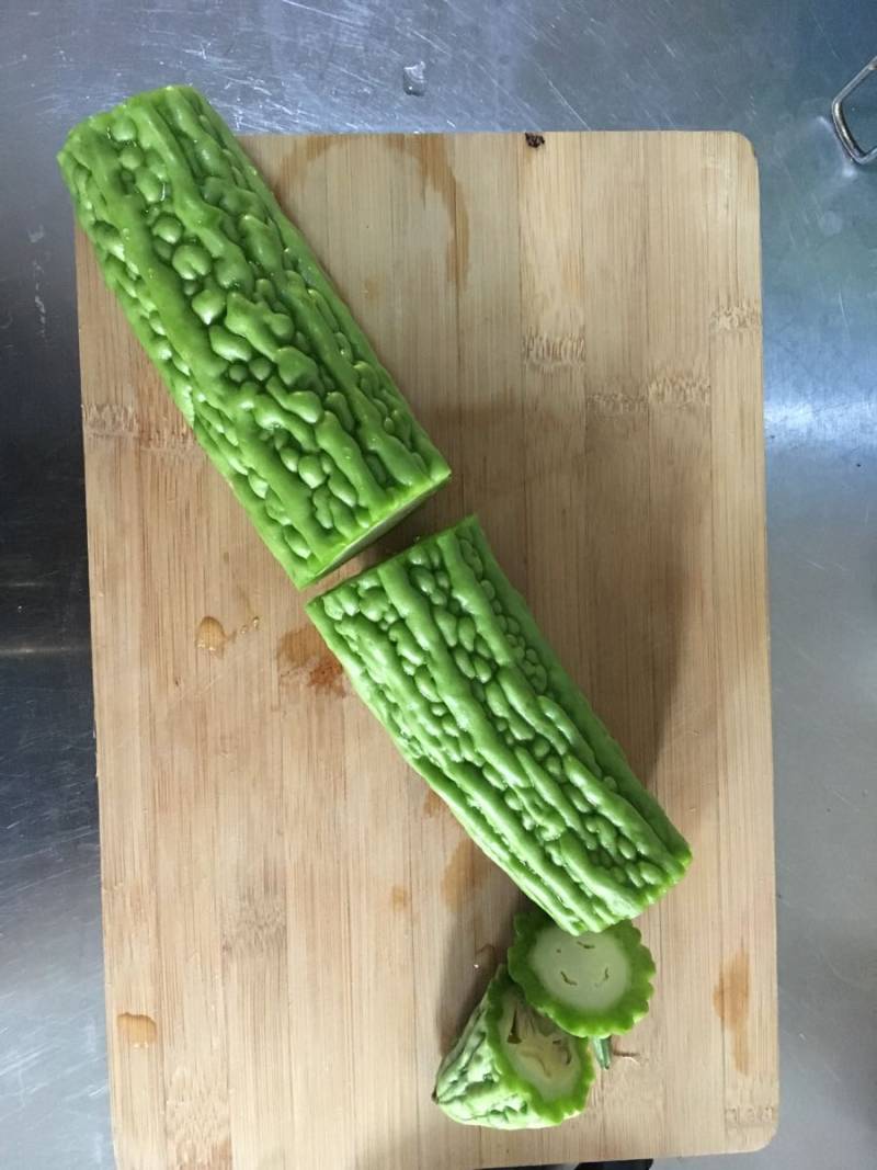 Steps for making Honey Banana Stuffed Bitter Gourd