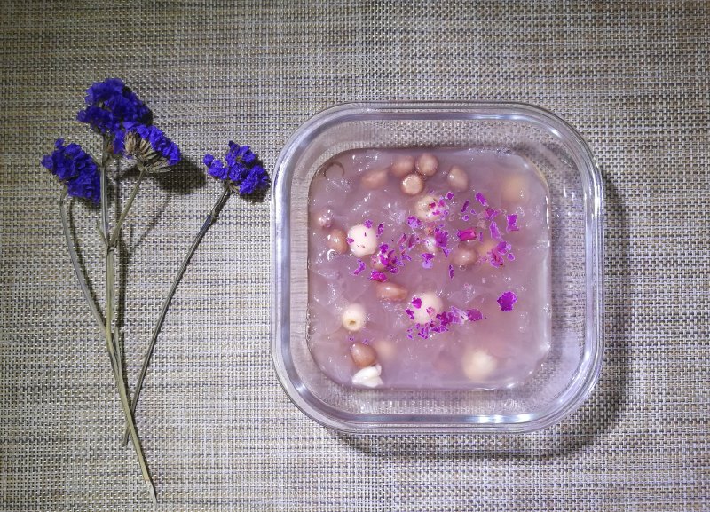 Rose, Tremella, and Lotus Seed Soup